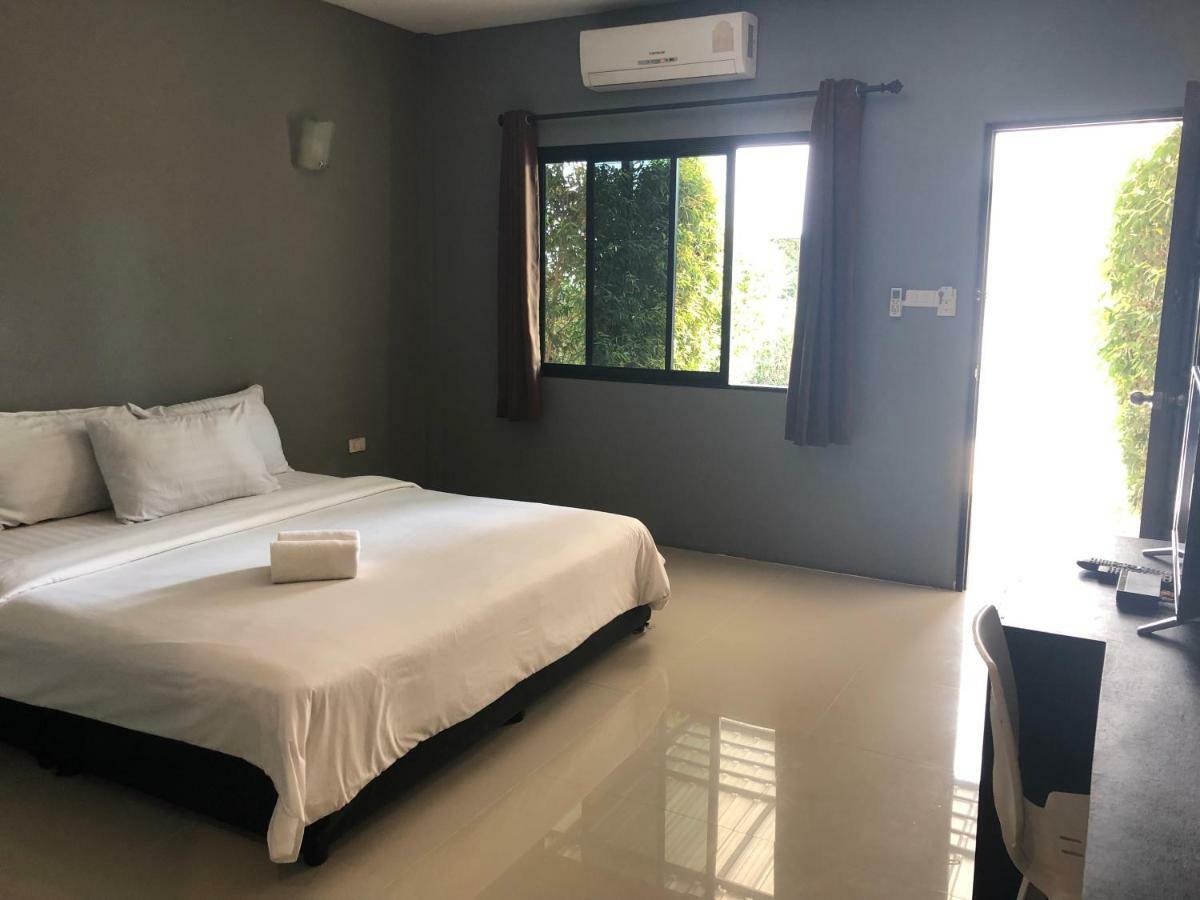 Pine Home Krabi town Buitenkant foto